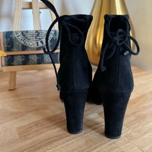 Stuart Weitzman Catch Tie-Back Suede Ankle
Boot Size 6.5 - Picture 4 of 14